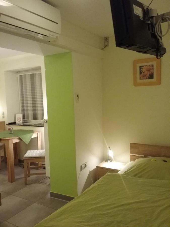 Gaestezimmer , Pension Wauri Waldenbuch Exterior foto